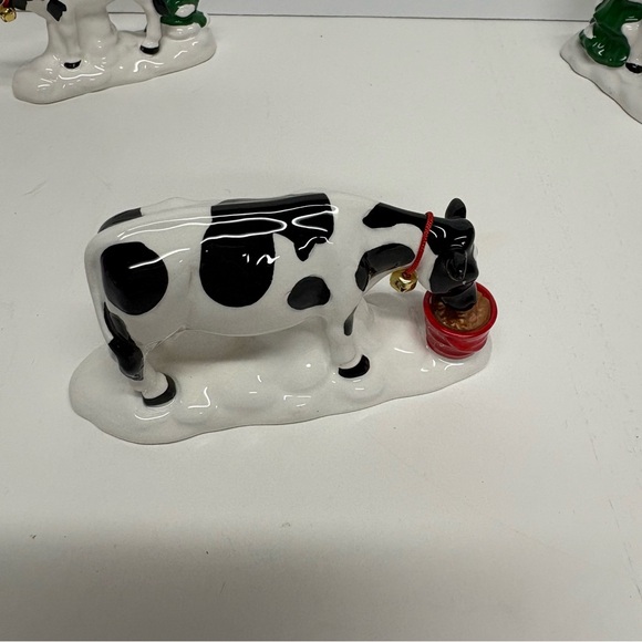 Department 56 Snow Village Herd Of Holiday Heifers Set 3 NWT - Picture 7 of 12